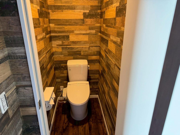 Bathroom 3, MARINE-Q, Inami Town