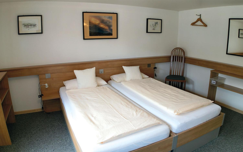 Bedroom 3, Gastehaus Sonne, Toggenburg