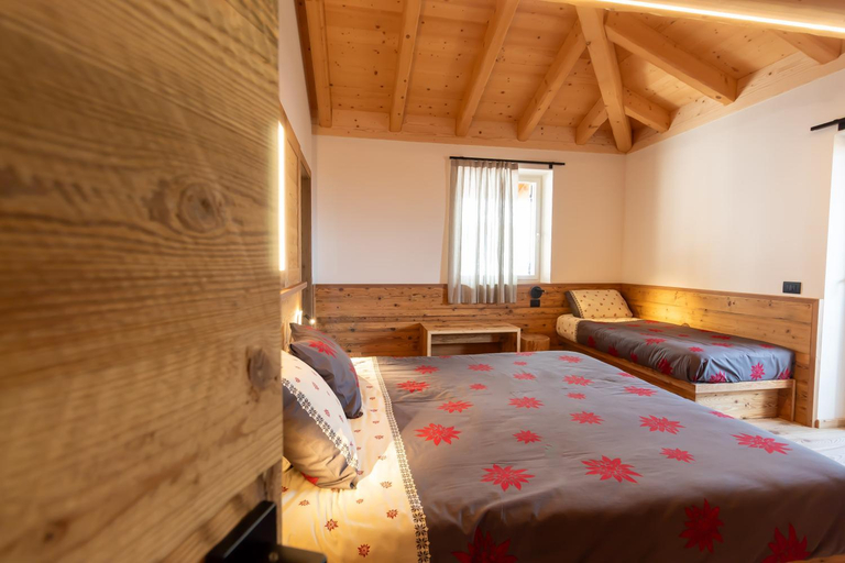 Bedroom 2, Agritur Fiordaliso, Trento