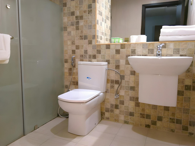 Bathroom 2, Carlton Tower Hotel, Kuwait City