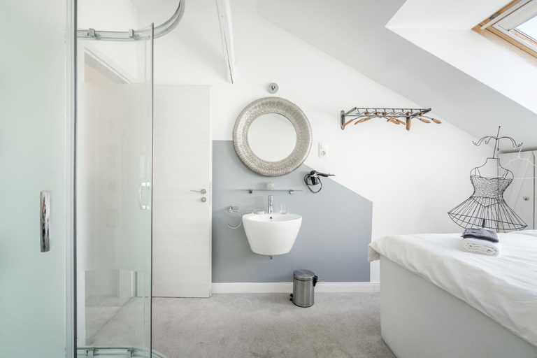 Bathroom 4, Nador Boutique Suites - Best Location, By BQA, Budapesti