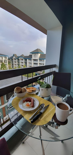 Food & Drinks 5, Summer10th Pinesuites Scandi Minimalist Deluxe, Tagaytay City