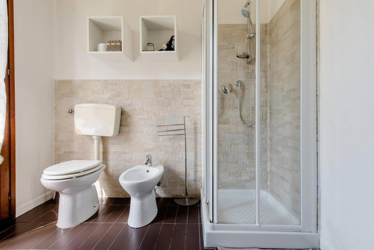 Bathroom 3, River Venice, Venezia