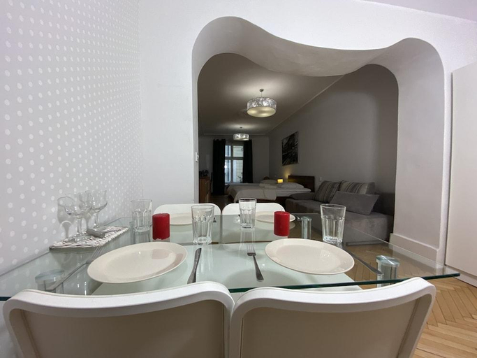 Food & Drinks 5, P&J Tourist Apartments, Kraków City