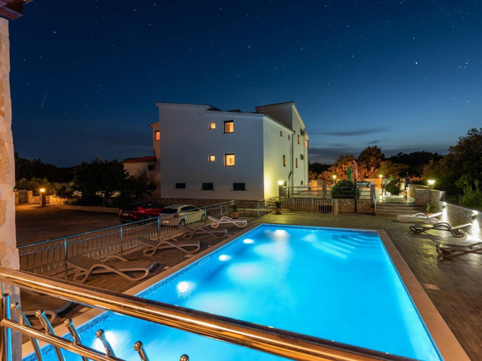 Sport & Beauty 2, Apartments Karen - Two Bedroom Apartment with Balcony A1, Marina