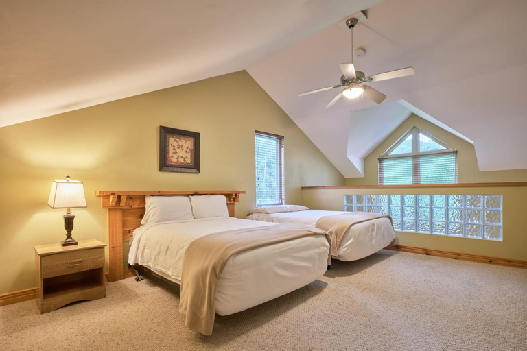 Bedroom 2, Marblewood Village Resort, Division No. 5