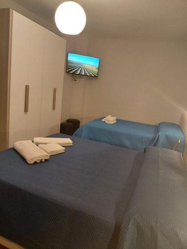 Bedroom 2, Guest House - Vatican Rome, Rome