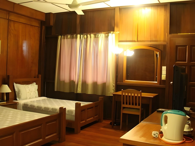 Bedroom 3, Rose Garden Resort