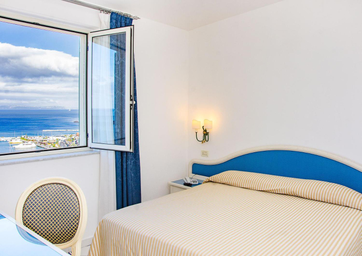 Bedroom 3, Terme Gran Paradiso Hotel, Napoli