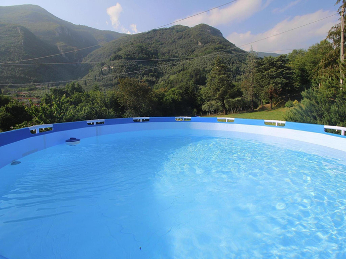 Sport & Beauty 2, Holiday Home in Camaiore with Mountain Views, Lucca
