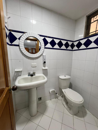 Bathroom 2, Edificio el penon, Santa Marta (Dist. Esp.)