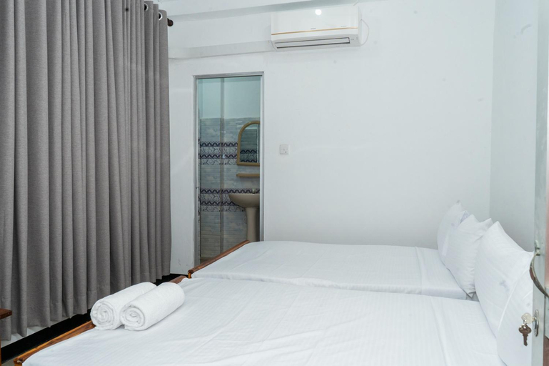 Bedroom 3, Ocean Bloom Villa, Trincomalee Town and Gravets