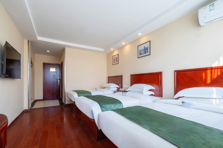 Bedroom 3, GreenTree Inn Shandong Linyi Yishui County Angel Garden Express Hotel, Linyi