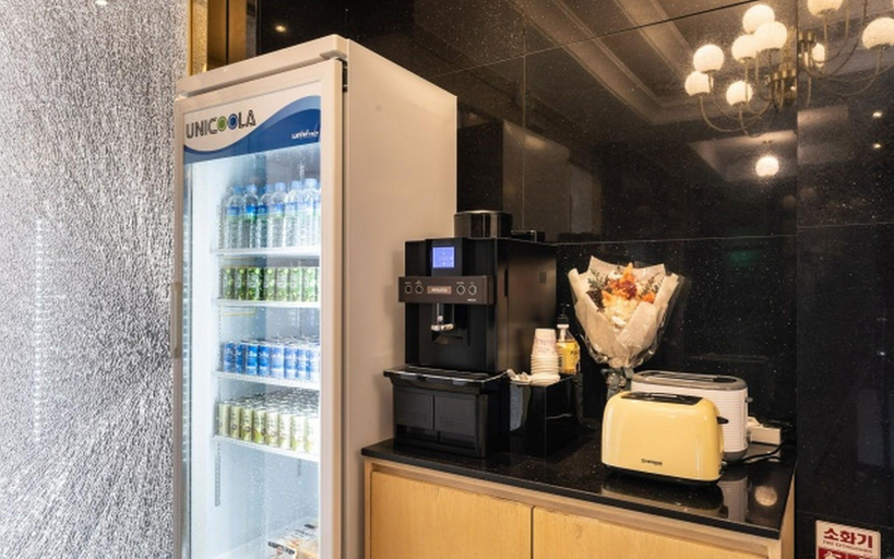 Food & Drinks 3, Yongin Singal ACE, Yongin