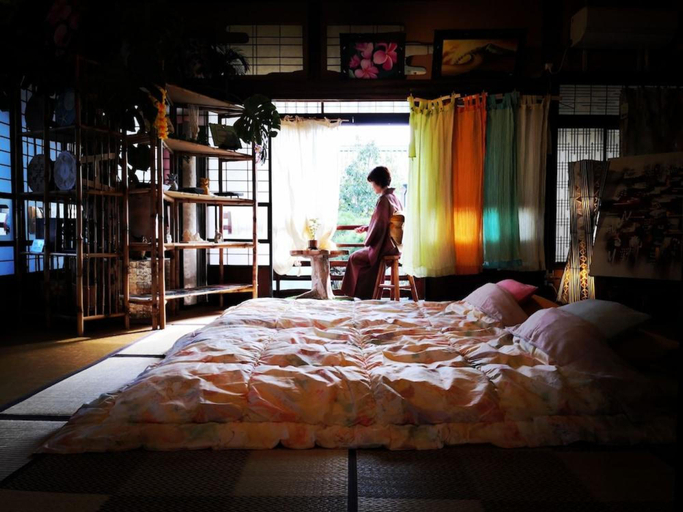 Bedroom 2, Kominka Mitsuhama Ryokan, Matsuyama