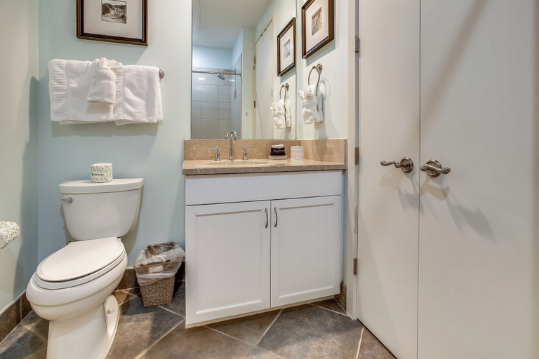 Bathroom 4, Blue Lagoon by Ryson Vacation Rentals, Galveston