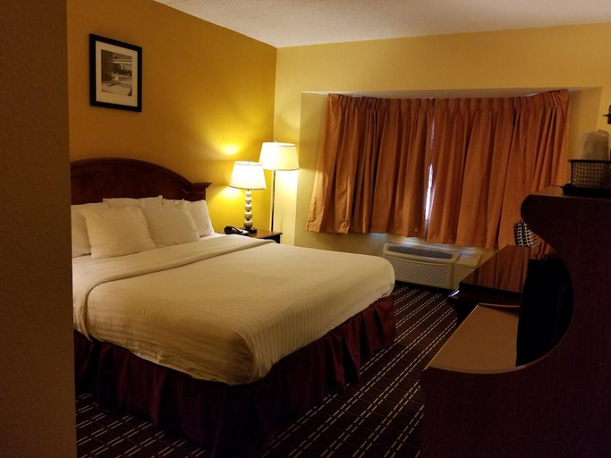 Bedroom 2, The Comstock Inn and Conference Center, Shiawassee