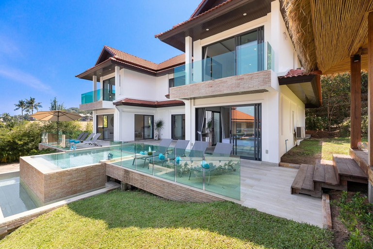Sport & Beauty 2, Villa Heaven, Walking to the Beach, Ko Samui