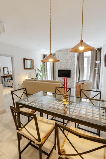 Shared lounge/TV area 3, Viktory Apartments, Valladolid