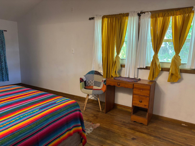 Bedroom 2, Seabreeze Inn, Roatán