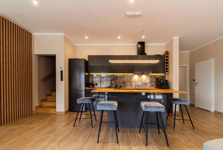Others 5, MONTEZERA Butikowe Ekspedycje Sauna i Widok, Jelenia Góra