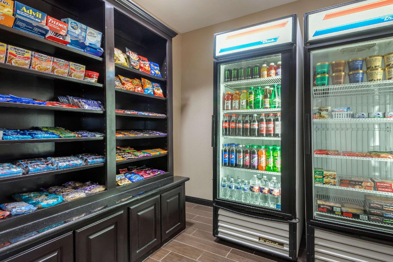 Food & Drinks 3, Comfort Inn & Suites Glenpool, Tulsa