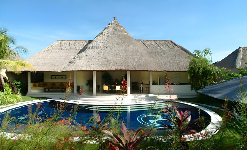 Sport & Beauty, Entire 3 BR Villa W/Private Pool Seminyak #NE, Badung