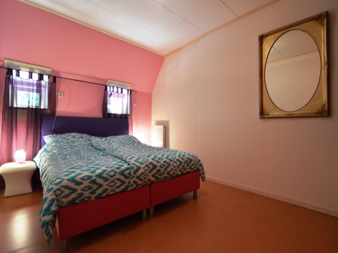 Bedroom 2, Beautiful farmhouse in Wapse with fenced garden, Westerveld