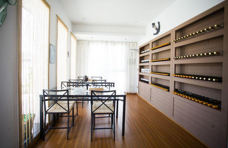 Food & Drinks 3, Floral Yongjia Your House Inn, Wenzhou