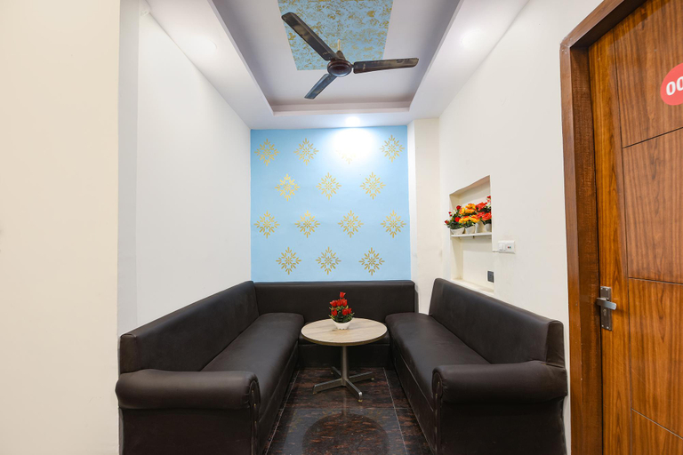 Public Area 3, Fabhotel Np International, Delhi