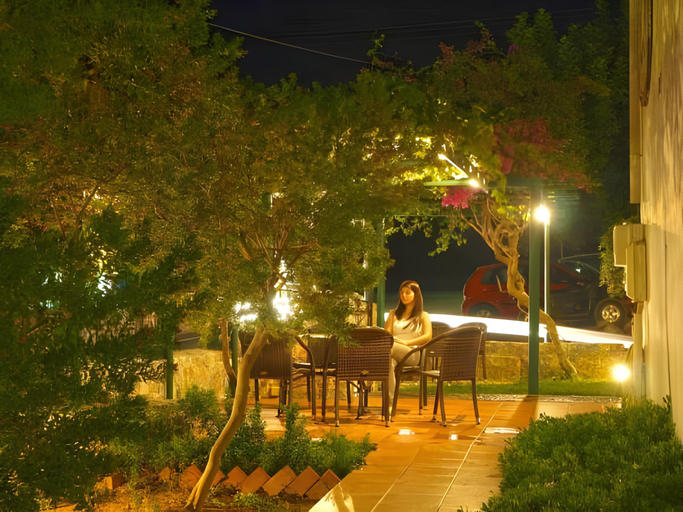 Others 5, Idomeneas Apartments, Crete