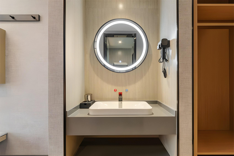 Bathroom 4, Thank Inn Plus Hotel Yancheng Dafeng City Renmin North Road, Yancheng