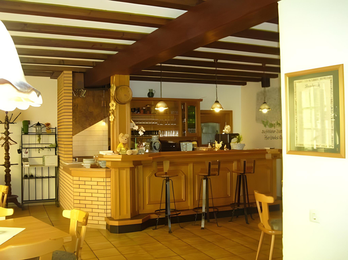 Others 4, Alte Winzerschenke, Cochem-Zell