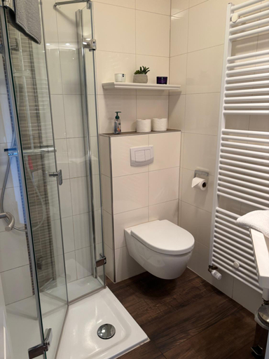 Bathroom 2, Haus Seeburg, Wittmund