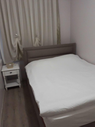 Bedroom 3, Burhaniye Merkez Otel, Burhaniye
