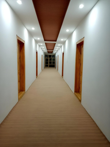 Others 5, Glacials Inn, Northern Areas