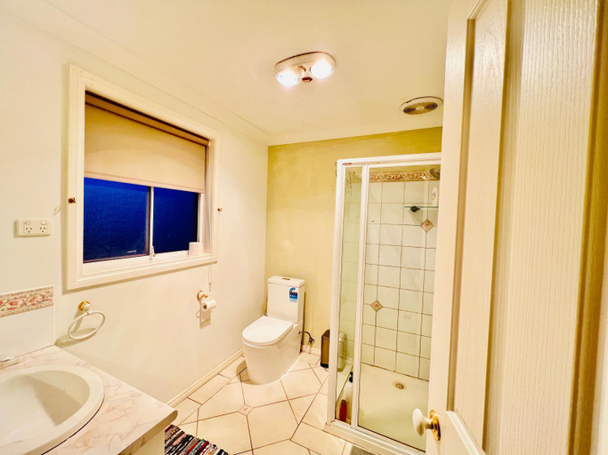 Others 4, An Ensuite Comfort in Sydenham, Brimbank - Keilor