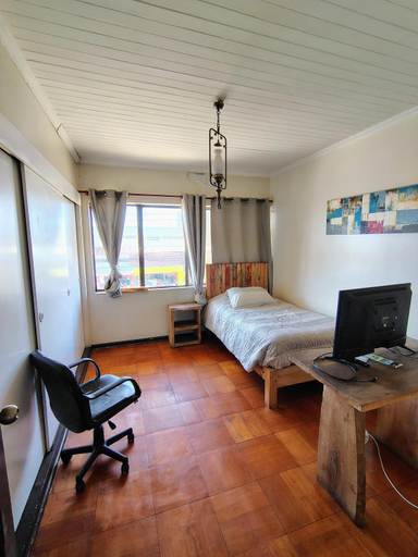 Bedroom 3, Hostel Cartel 405, Malleco