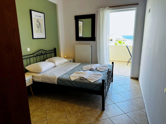 Bedroom, Son of the Beach Apartment - 20sec walk to beach, Crete