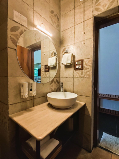 Bathroom 3, Meeram Ganga- A Boutique Stay By The Ganges!, Garhwal