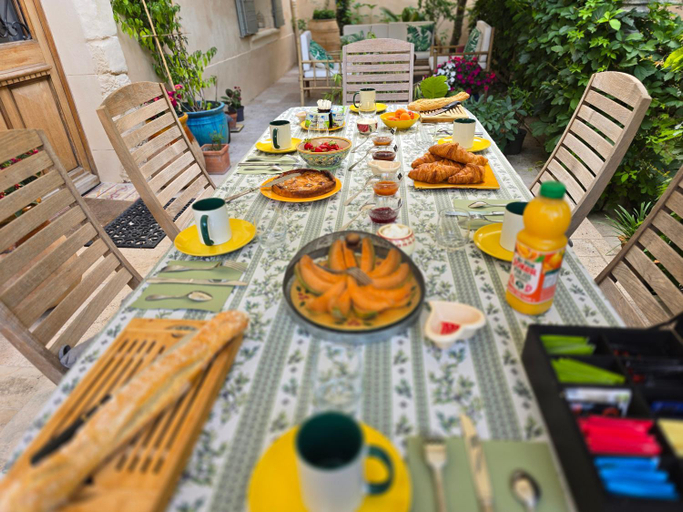 Food & Drinks 5, Les Tournesols, Bouches-du-Rhône