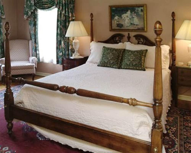Bedroom 2, MONTAGUE INN - BED AND BREAKFAST, Saginaw
