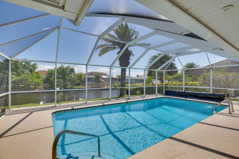 Others 4, 5 Mi to Beach Canalfront Home in Cape Coral!, Lee