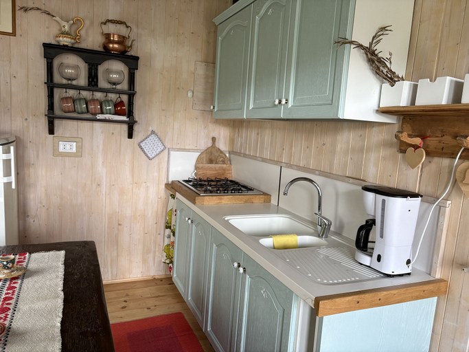 Private kitchen 3, GOLDEN SPUR COTTAGE, Udine
