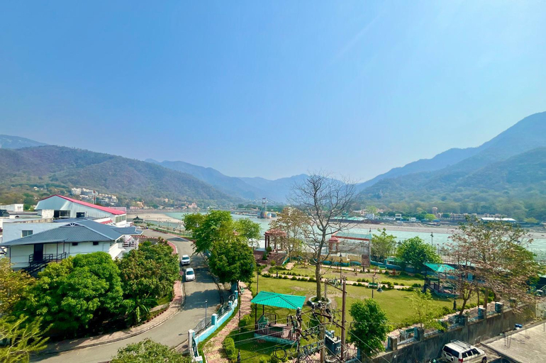 Others 5, Laxmi Lodge, Garhwal