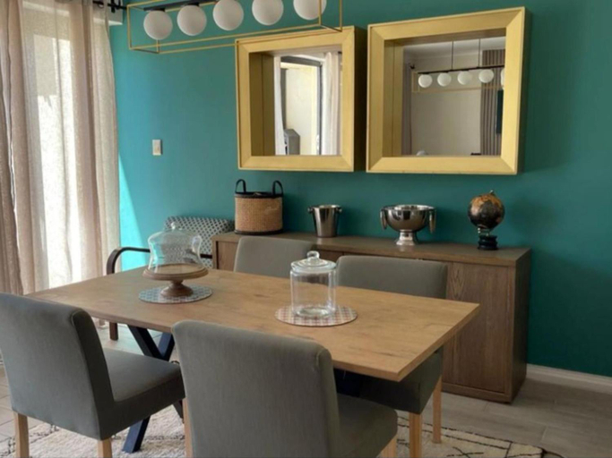 Others 5, Modern Executive Stay, Siyanda