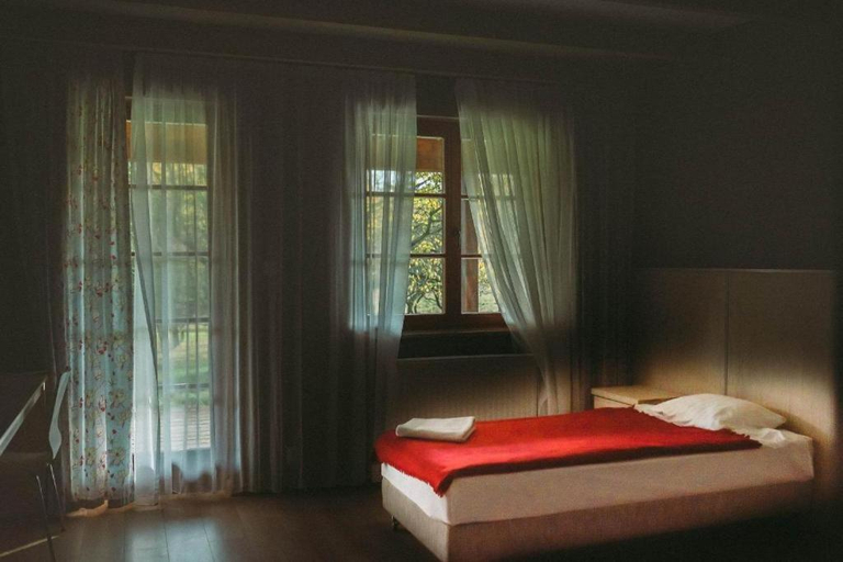 Bedroom 3, Stajnia Gostar, Jelenia Góra City