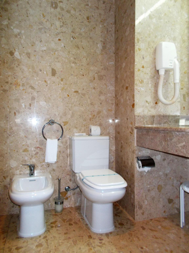 Bathroom 5, Azoris Faial Garden – Resort Hotel, Horta