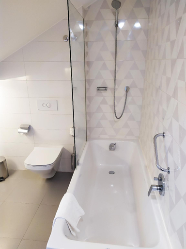 Bathroom 4, Hotel Lis - Baixa, Lisbon