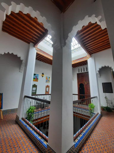 Others 5, hostel four seasons, Tétouan